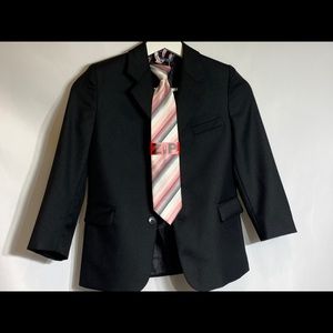 EUC Calvin Klein Boys Suit plus tie